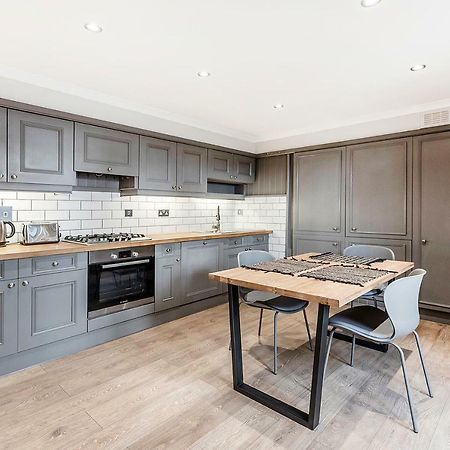 Stylish 2 Bedroom Flat In Knightsbridge London Bagian luar foto