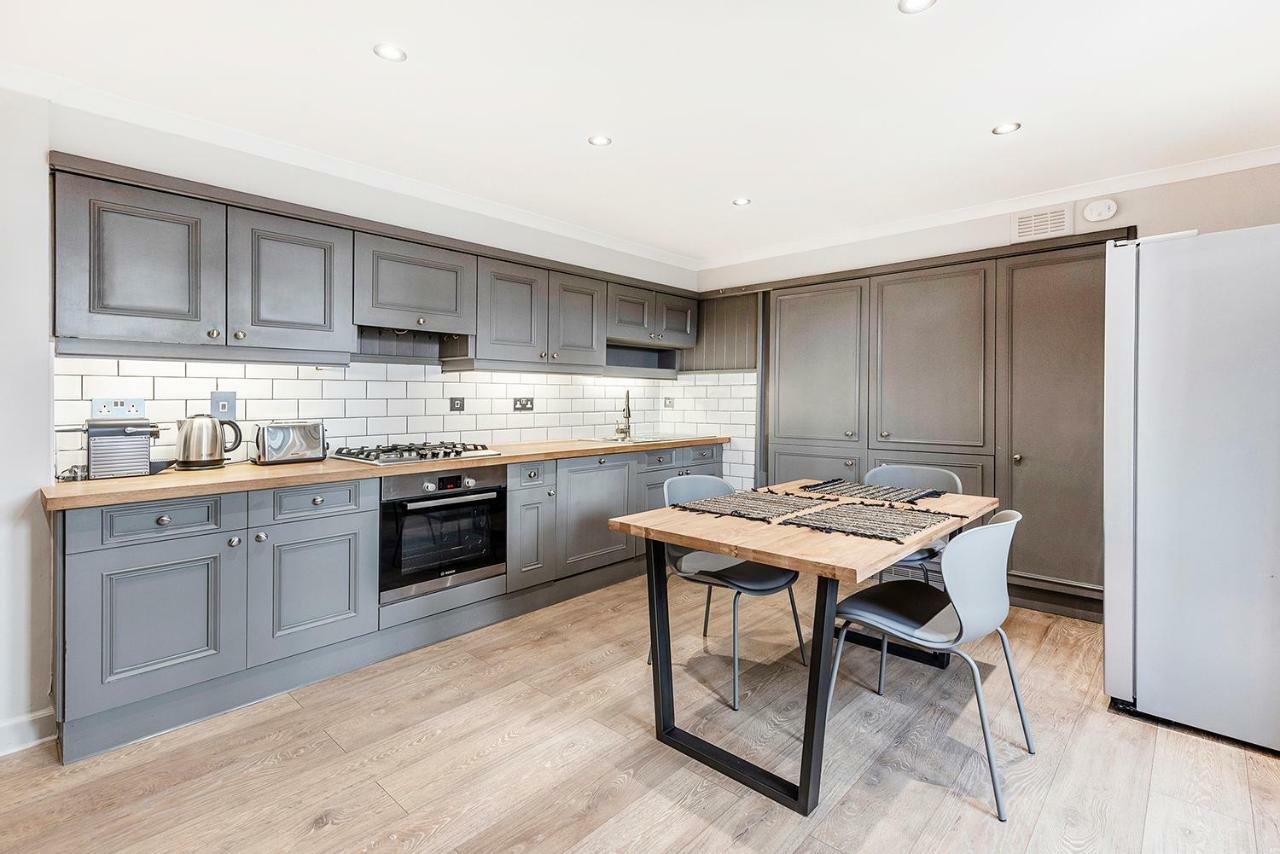 Stylish 2 Bedroom Flat In Knightsbridge London Bagian luar foto