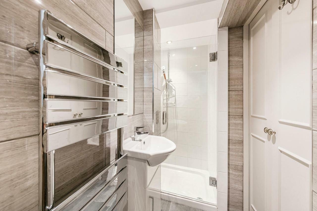 Stylish 2 Bedroom Flat In Knightsbridge London Bagian luar foto